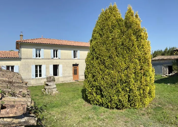 Terre D'yzan Hébergement de vacances *